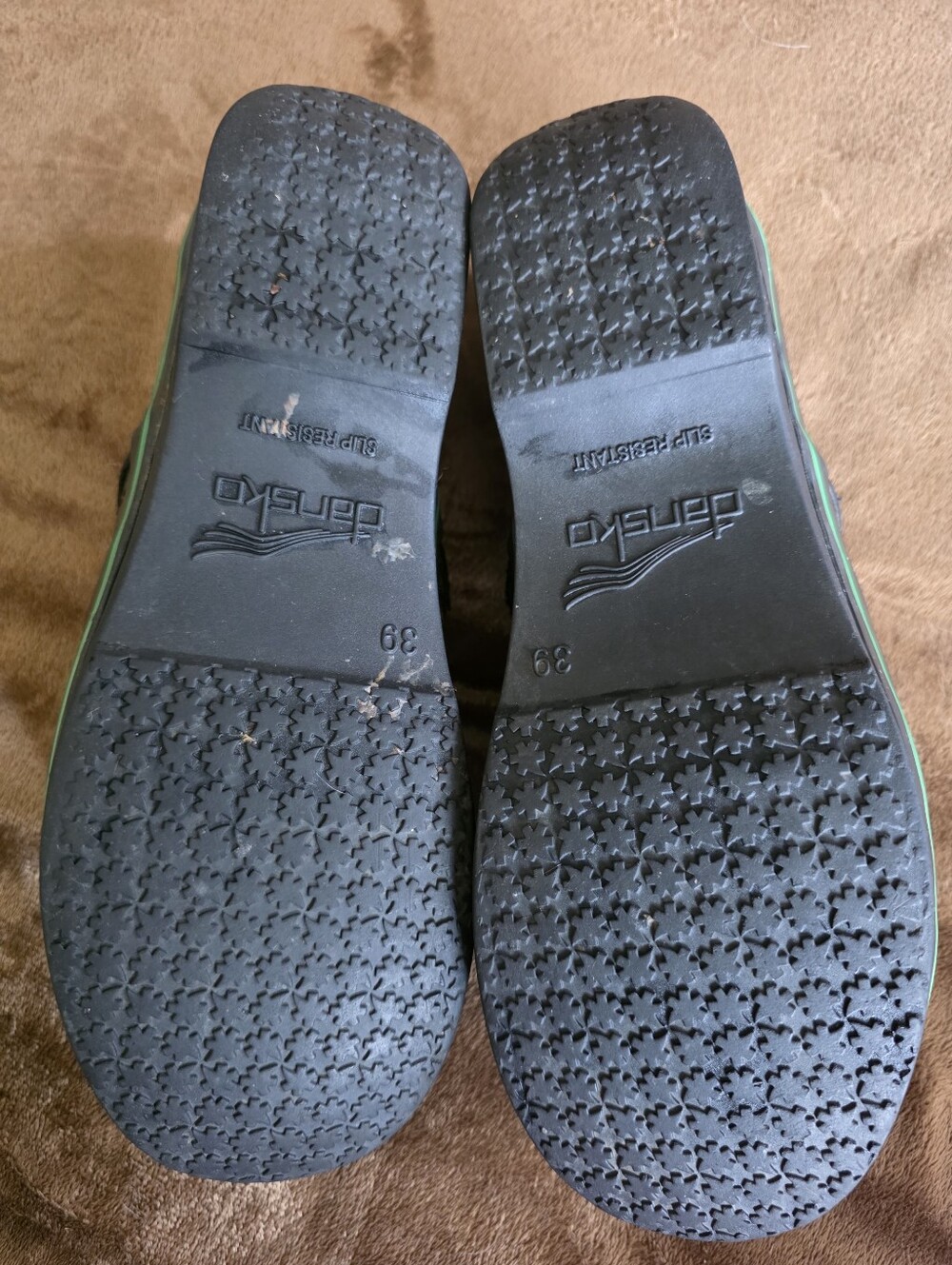 Dansko - Size 39 Women's Black Slip-On Shoes with Colorful Frog Print - Picture 3 of 3